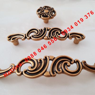 Tay nắm cửa Italy