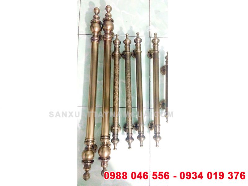 Tay nắm sảnh