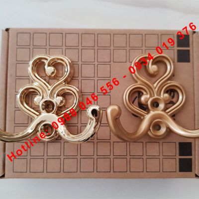 Tay nắm cửa Italy