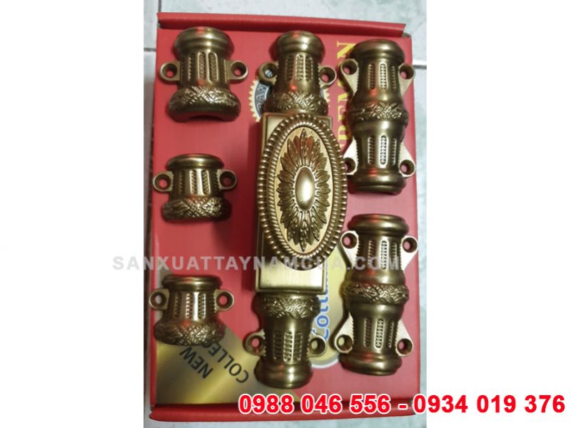 Chốt cửa song hồng
