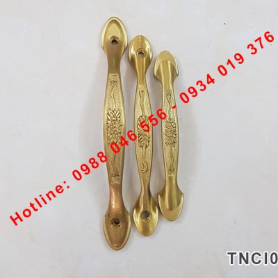 Tay nắm cửa Italy