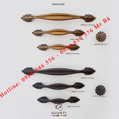 Tay nắm cửa Italy