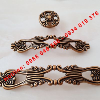 Tay nắm cửa Italy