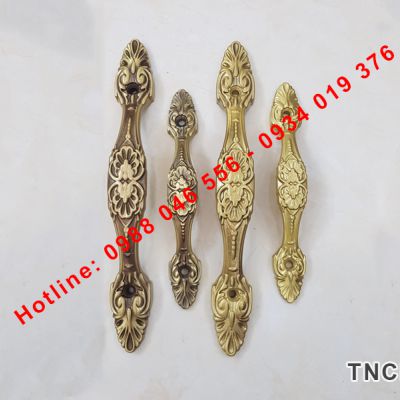 Tay nắm cửa Italy