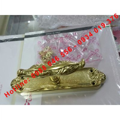 Tay nắm cửa Italy